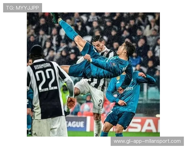 C罗点赞榜被梅西追击：足坛超级巨星的粉丝互动新风潮