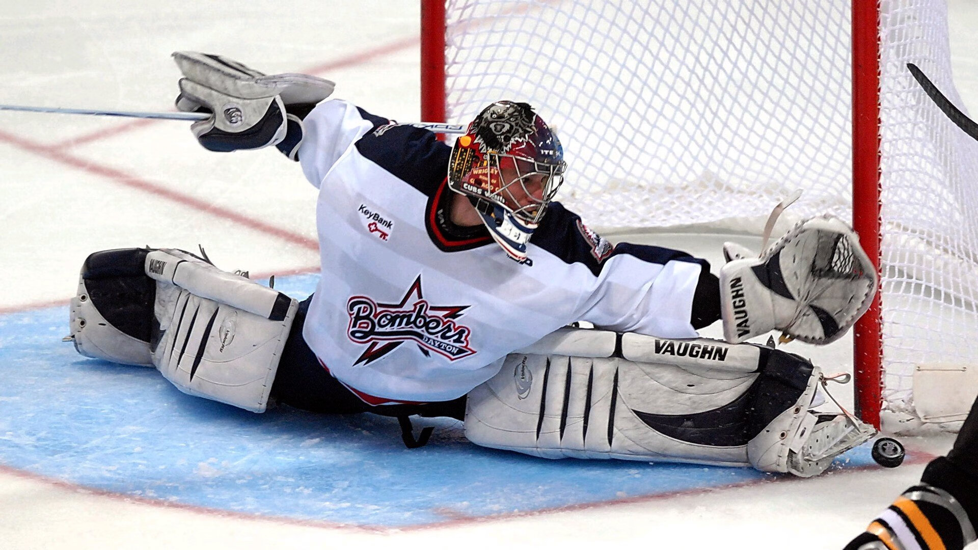 中学篮球教师专项培训课程规模逐年扩大，中学生篮球培训