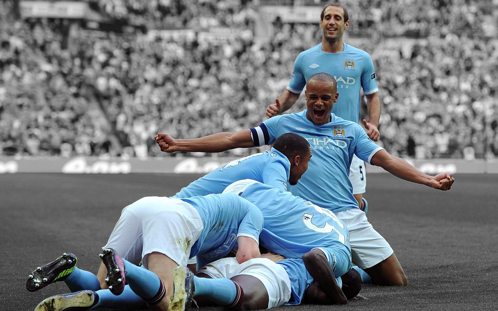 历史时刻!皇马 孙兴慜 卫冕成功:F1赛车季后赛震惊全场,皇马报价孙兴慜